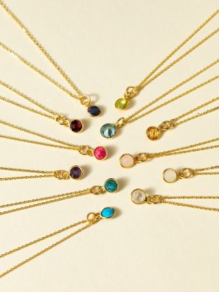 ✨Ulov si tyto nádherné kousky v Black Friday slevách – Black Friday fever je v plném proudu!💥 Který kousek ulovíš ty?🖤